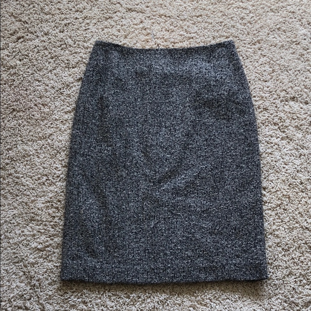Black and white wool skirt